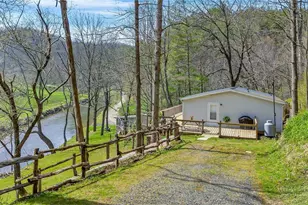 860 W Sugar Tree Rd, Warrensville, NC 28693 - Photo 6