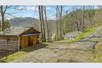 860 W. Sugar Tree Road, Warrensville, NC 28693 - Photo 6