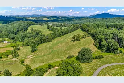 3630 US  Highway 221 N, Jefferson, NC 28640 - Photo 32