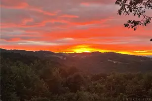 517 Pine Ridge Rd, Beech Mountain, NC 28604 - Photo 24