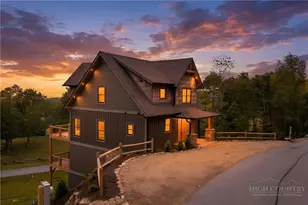 275 Vineyard Trl, Banner Elk, NC 28604 - Photo 2