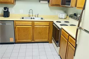 303 Sugar Top Dr, Sugar Mountain, NC 28604 - Photo 4