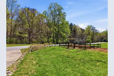 3925 Austin Valley Drive, Lenoir, NC 28645 - Photo 8
