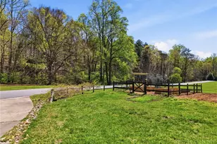 3925 Austin Vly Dr, Lenoir, NC 28645 - Photo 8