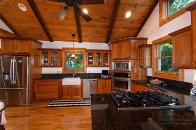 270 Buxton Street, Blowing Rock, NC 28605 - Photo 20