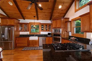 270 Buxton St, Blowing Rock, NC 28605 - Photo 20