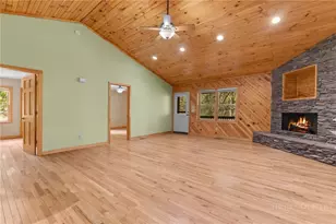 148 Woodby Ridge Rd, Vilas, NC 28692 - Photo 6