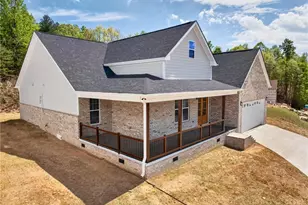 409 Huntington Woods Dr, Lenoir, NC 28645 - Photo 1