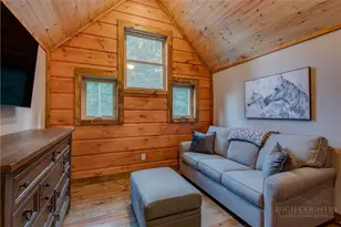 1015 Pine Ridge Rd, Beech Mountain, NC 28604 - Photo 28