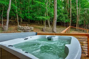 1015 Pine Ridge Rd, Beech Mountain, NC 28604 - Photo 34