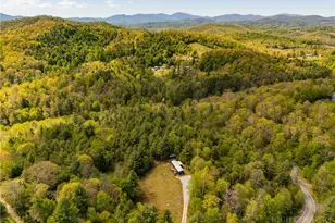 9050 Pittmans Gap Rd, Newland, NC 28657 - Photo 32