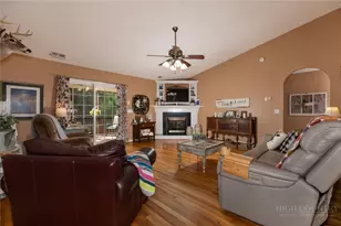 611 Briar Creek Dr, North Wilkesboro, NC 28659 - Photo 8
