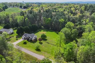 611 Briar Creek Dr, North Wilkesboro, NC 28659 - Photo 42
