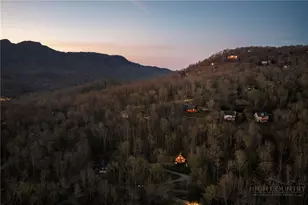 429 Green Cove Rd, Sugar Mountain, NC 28604 - Photo 44