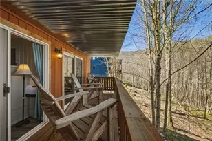 102 Skiview Ln, Beech Mountain, NC 28604 - Photo 16
