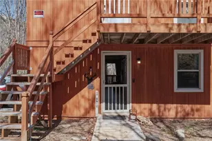 102 Skiview Ln, Beech Mountain, NC 28604 - Photo 2