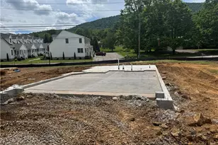 23 N Jefferson Ave, West Jefferson, NC 28694 - Photo 8