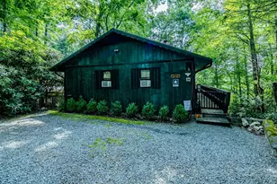 190 Spruce Pine Rd, Newland, NC 28657 - Photo 2