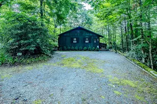 190 Spruce Pine Rd, Newland, NC 28657 - Photo 4