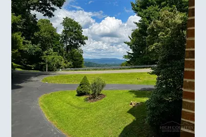 222 Sorrento Drive, Blowing Rock, NC 28605 - Photo 2