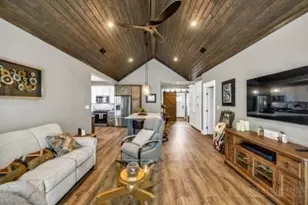 70 Paynes Ct, Roaring Gap, NC 28668 - Photo 2