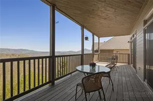 335 Pleasant View Dr, Sugar Mountain, NC 28604 - Photo 4