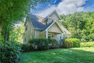 150 Creatwood Trail, Vilas, NC 28692 - Photo 2