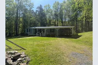 869 Little Elk Road, Elk Park, NC 28622 - Photo 2