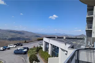 303 Sugar Top Dr, Sugar Mountain, NC 28604 - Photo 4