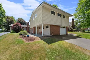 201 E Buck Mountain Rd, West Jefferson, NC 28694 - Photo 2