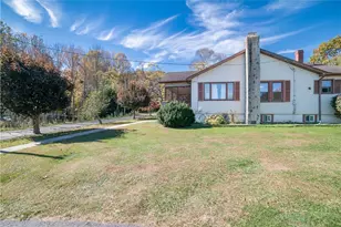 292 Little Elk Rd, Elk Park, NC 28622 - Photo 4