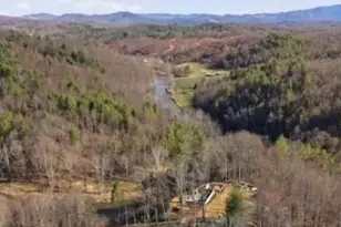 485 Autumn Leaf Wy, Crumpler, NC 28617 - Photo 4