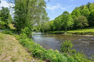 613 Silas Creek Rd, Lansing, NC 28643 - Photo 8