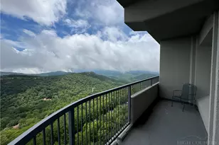 303 Sugar Top Dr, Sugar Mountain, NC 28604 - Photo 22