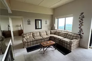 303 Sugar Top Dr, Sugar Mountain, NC 28604 - Photo 4