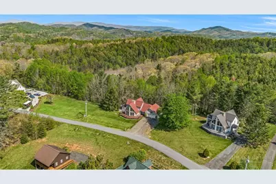 346 Clear View Ridge Road, Crumpler, NC 28617 - Photo 4