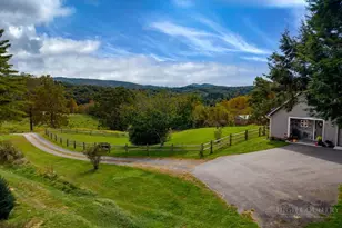 121 Shady Oaks Ln, Newland, NC 28657 - Photo 2