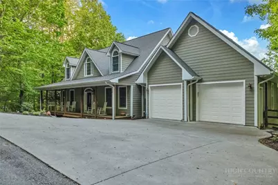 123 Laura Avenue, West Jefferson, NC 28694 - Photo 2