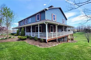 272 Stoneybrook Ln, Banner Elk, NC 28604 - Photo 6