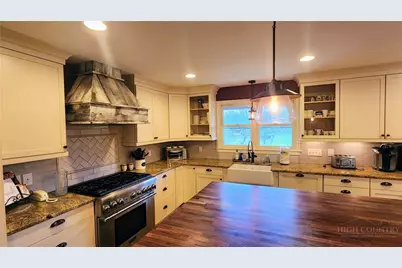 272 Stoneybrook Lane, Banner Elk, NC 28604 - Photo 12