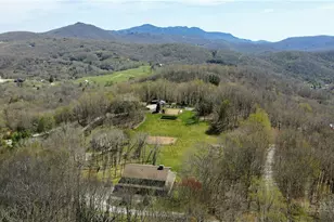 272 Stoneybrook Ln, Banner Elk, NC 28604 - Photo 4