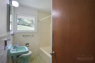 2853 Broadstone Rd, Banner Elk, NC 28604 - Photo 24