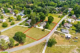 1137 Hibriten Dr, Lenoir, NC 28645 - Photo 2