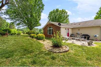 1137 Hibriten Drive, Lenoir, NC 28645 - Photo 4