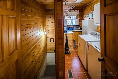 97 Lakeview Road, Newland, NC 28657 - Photo 24