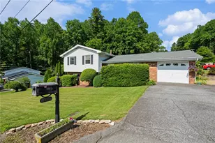 112 Chandy St, Boone, NC 28607 - Photo 2