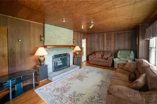 189 Old Nc 181 Hwy, Newland, NC 28657 - Photo 2