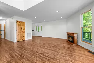 830 W Tweetsie Ln, Banner Elk, NC 28604 - Photo 6
