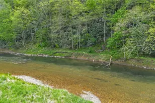 204 Mountain Side Ln, Crumpler, NC 28617 - Photo 10