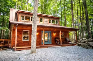 213 Rhododendren Dr, Beech Mountain, NC 28604 - Photo 1
